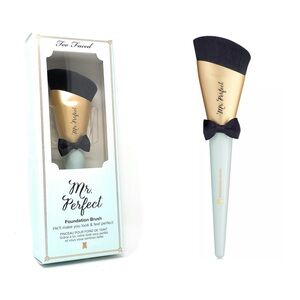 Too Faced Mr. Perfect Foundation Brush